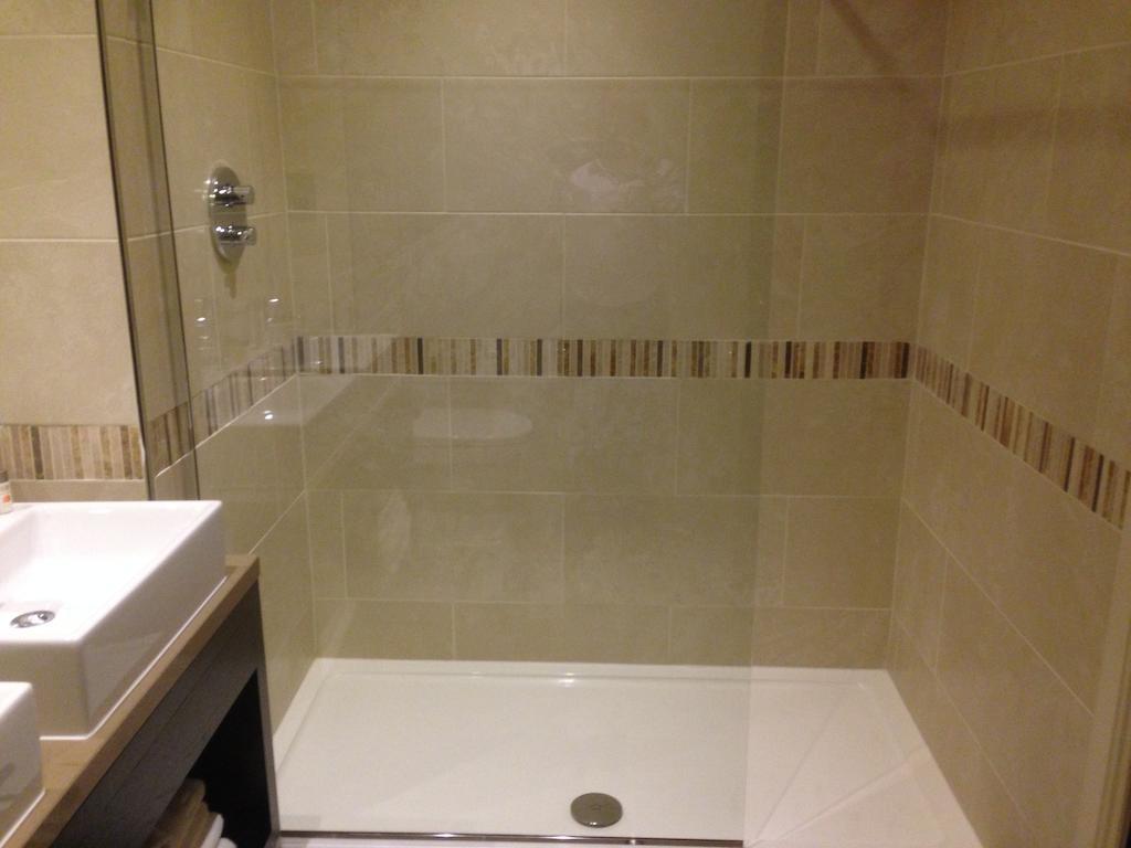 Dumfries Arms Hotel Cumnock Room photo